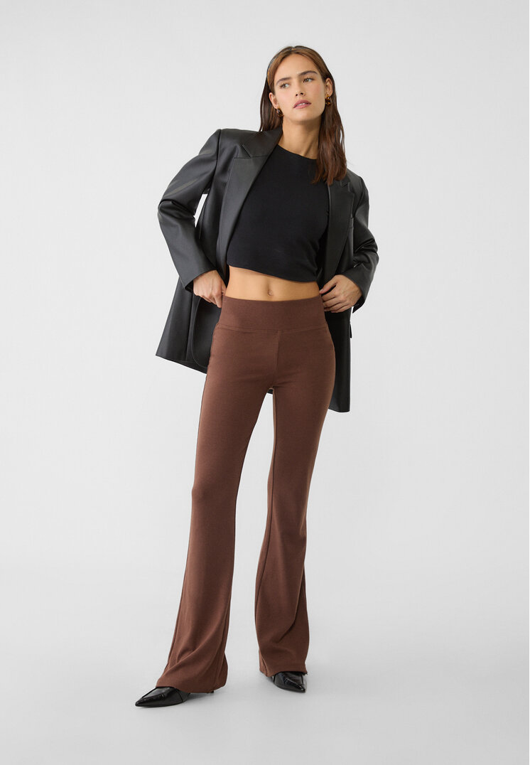 Stradivarius Pantaloni Evazați Betelie Reiat Maro L