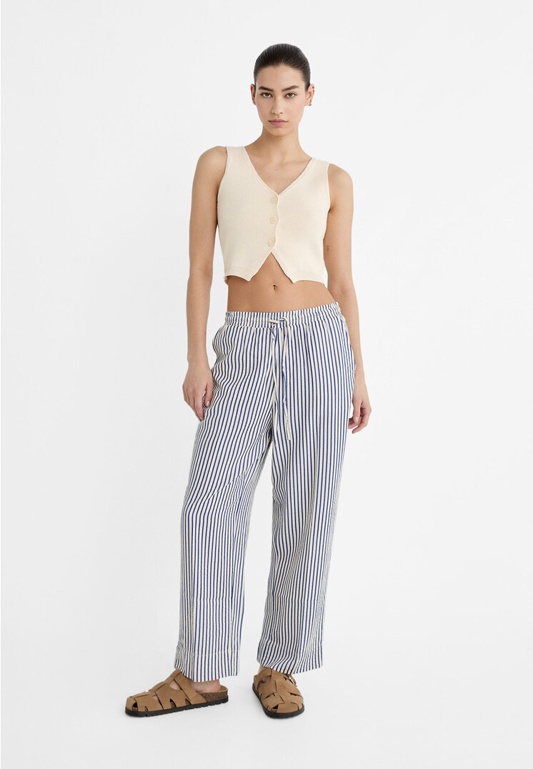 

Stradivarius Fließende Karottenhose Elektrisch Blau M