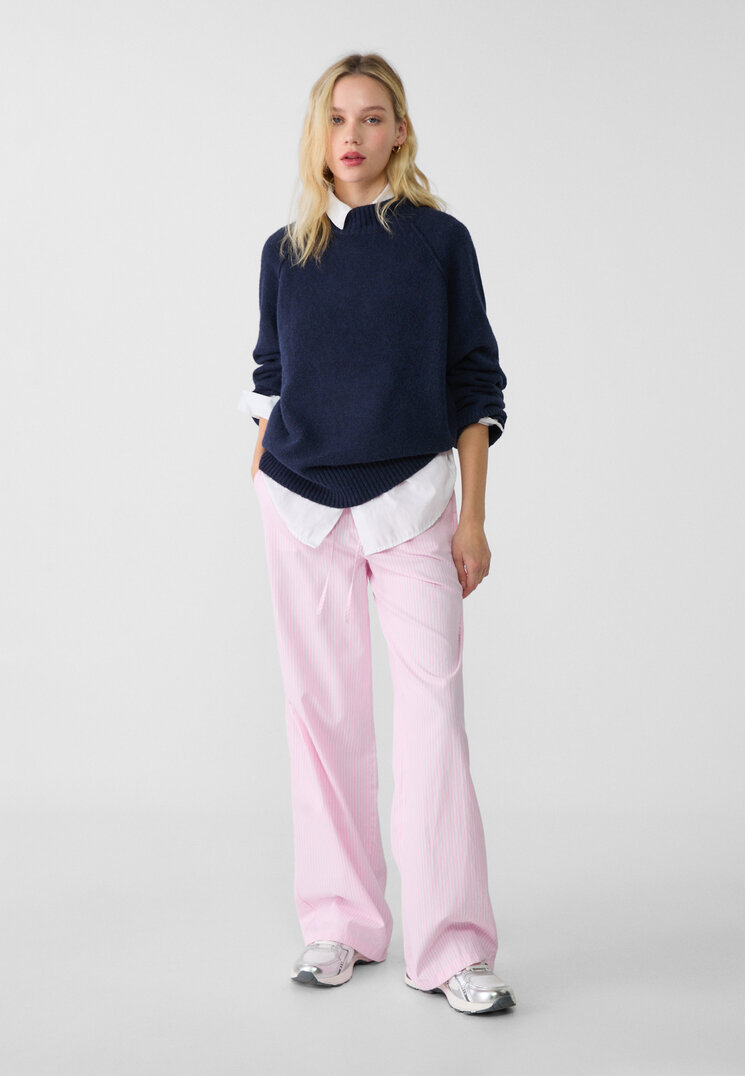 Stradivarius Pantaloni Lungi Vaporoși Din Poplin Cu Dungi Fucsia M