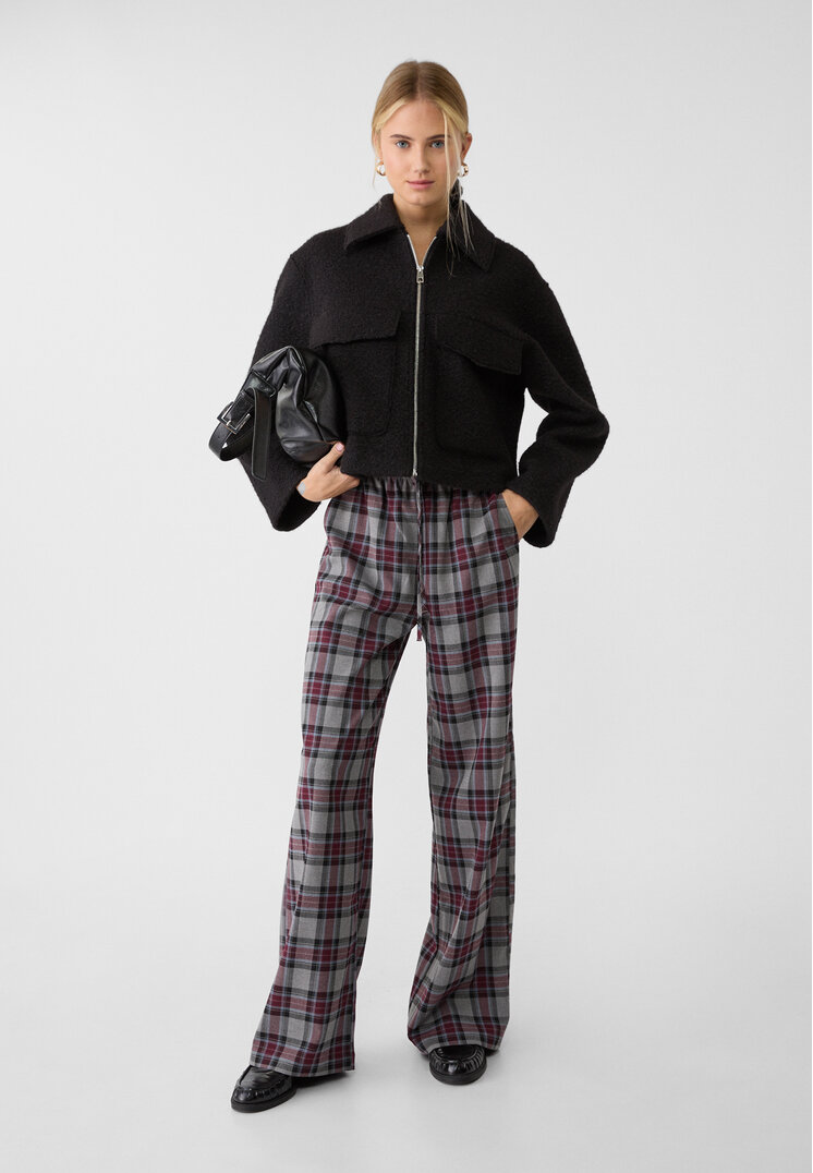 Stradivarius Pantaloni Lungi Eleganți Vaporoși În Carouri Grena L