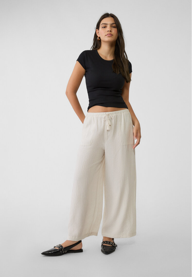 Stradivarius Pantaloni Culottes Fluizi Vanilie M
