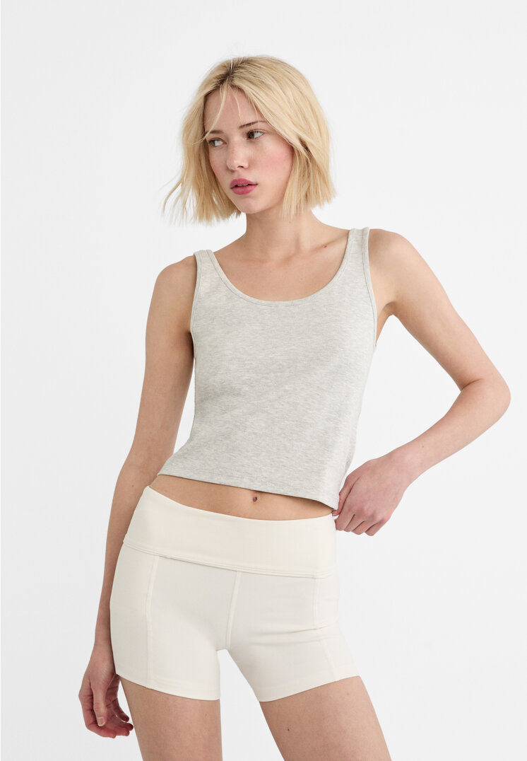 Stradivarius Hot Pants Sport Alb M