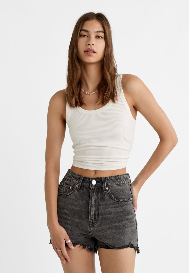 Stradivarius D75 Pantaloni Scurți Din Denim Cu Rupturi Denim Negru 40
