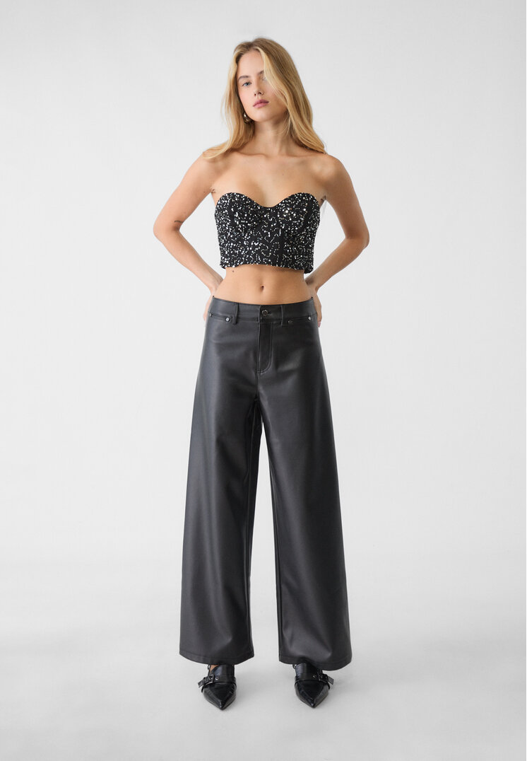 Stradivarius Pantaloni Straight Fit Minimaliști Din Imitație De Piele Negru 44