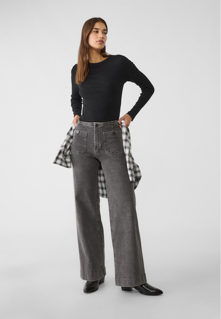 Stradivarius D77 Blugi Minimaliști Cu Buzunare Denim Negru 40