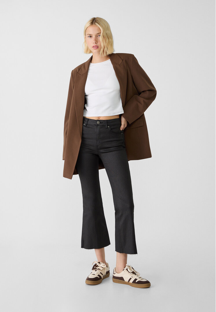 Stradivarius Stradivarius Twill τζιν παντελόνι D78 cropped flare Μαύρο 36