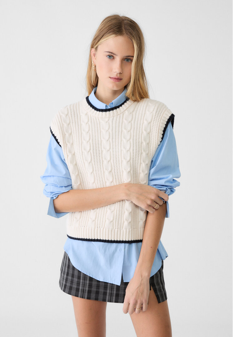 Stradivarius Vestă Tricotată Cu Torsade Vanilie Xl