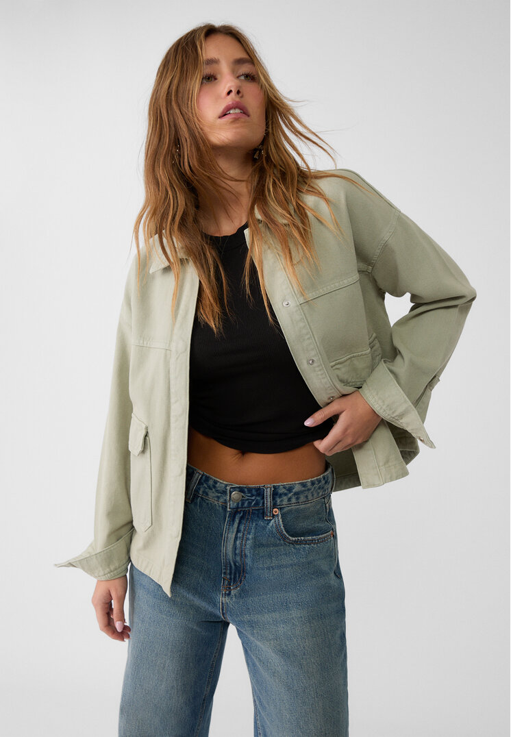 Stradivarius Overshirt Din Serj Cu Buzunare Kaki S