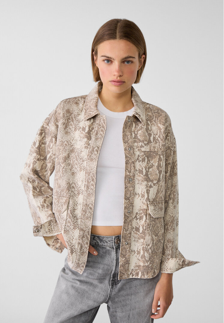 Stradivarius Overshirt Stil Cargo Cu Buzunar Și Animal Print Bej Xl