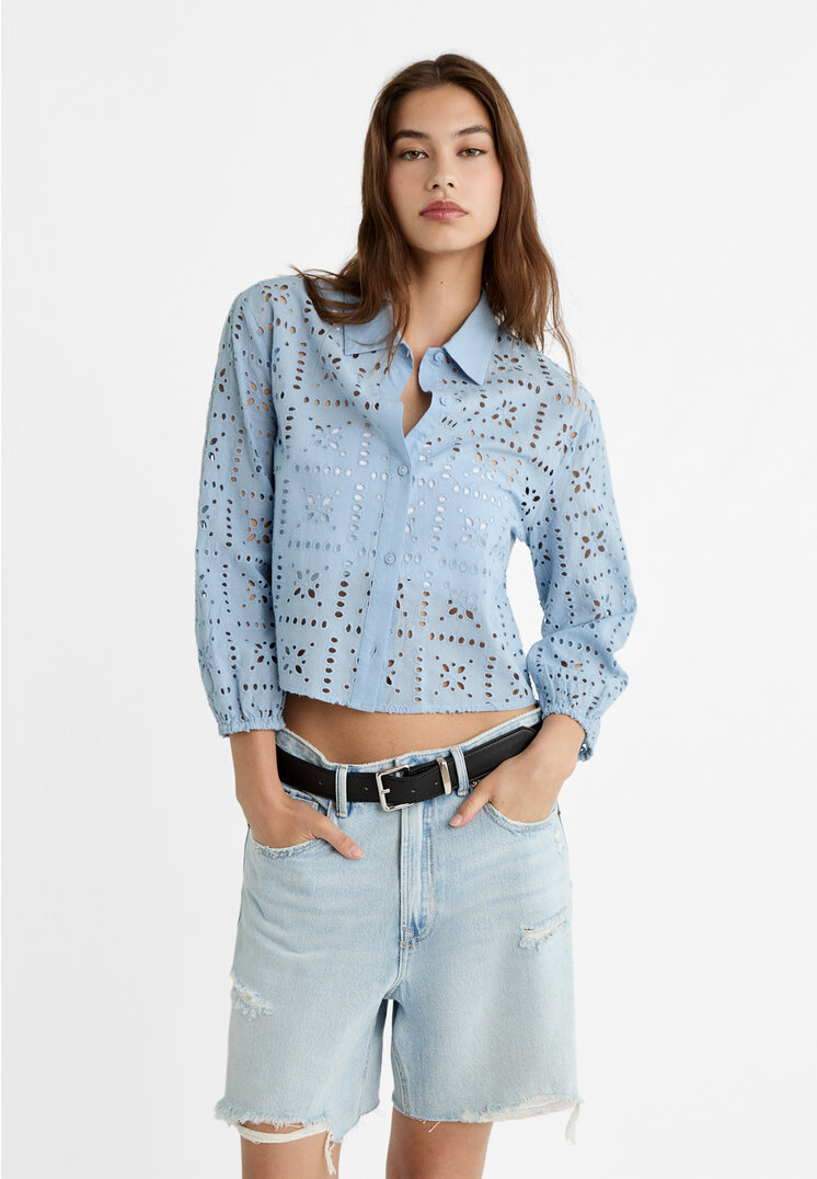 

Stradivarius Hemd kurz Lochstickerei Himmelblau XS