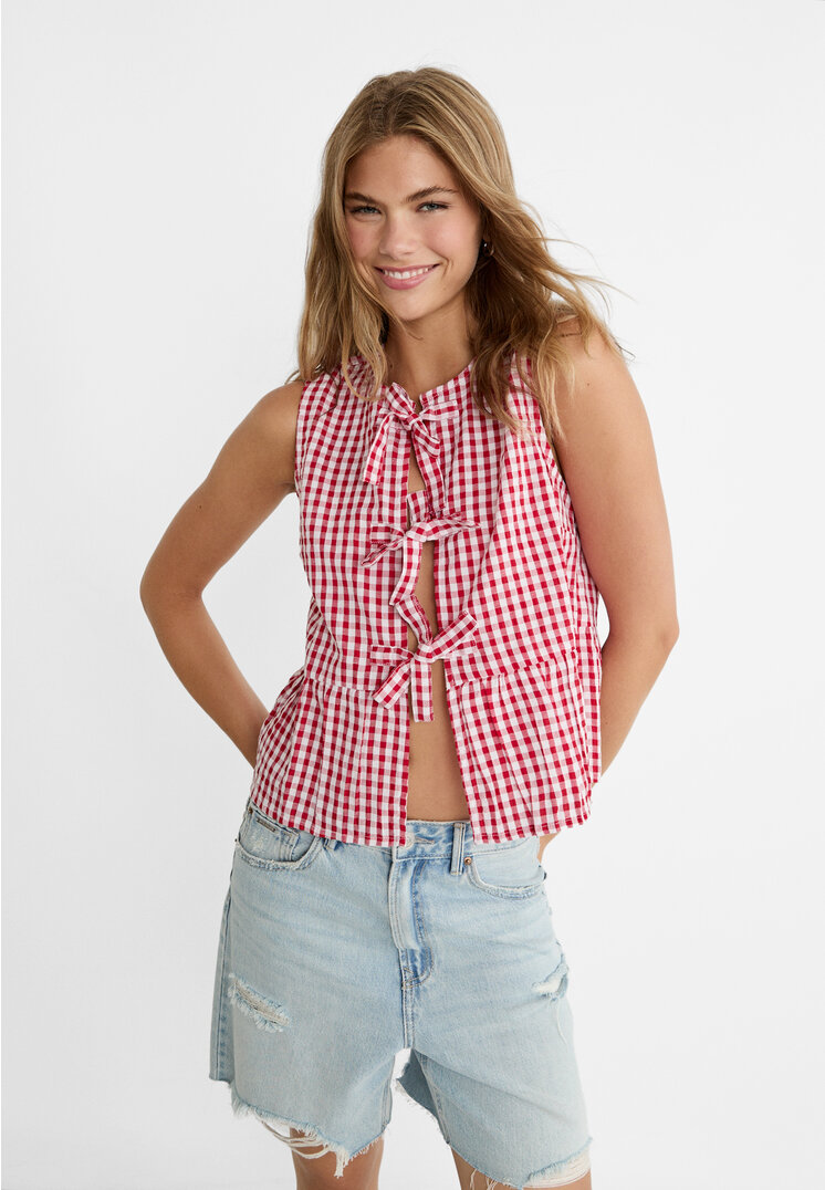 

Stradivarius Fließendes Top mit Schleife Rot L