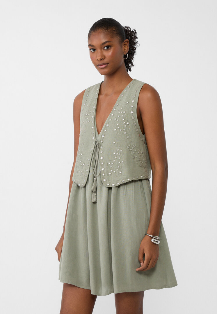 

Stradivarius Krótka sukienka z krepy z kamizelką Khaki XS