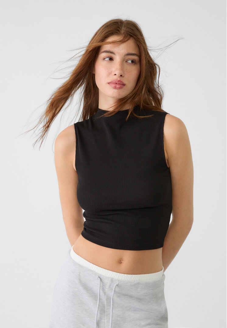 Stradivarius Tricou Cu Guleraș Negru S