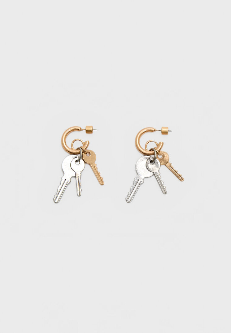 

Stradivarius Ohrringe mit mehreren Schlüsseln Goldfarben OS