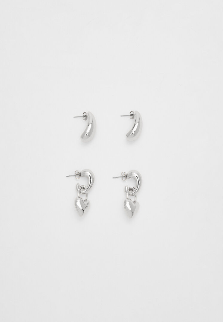 

Stradivarius 2er-Set Ohrringe mit Herz Grau OS