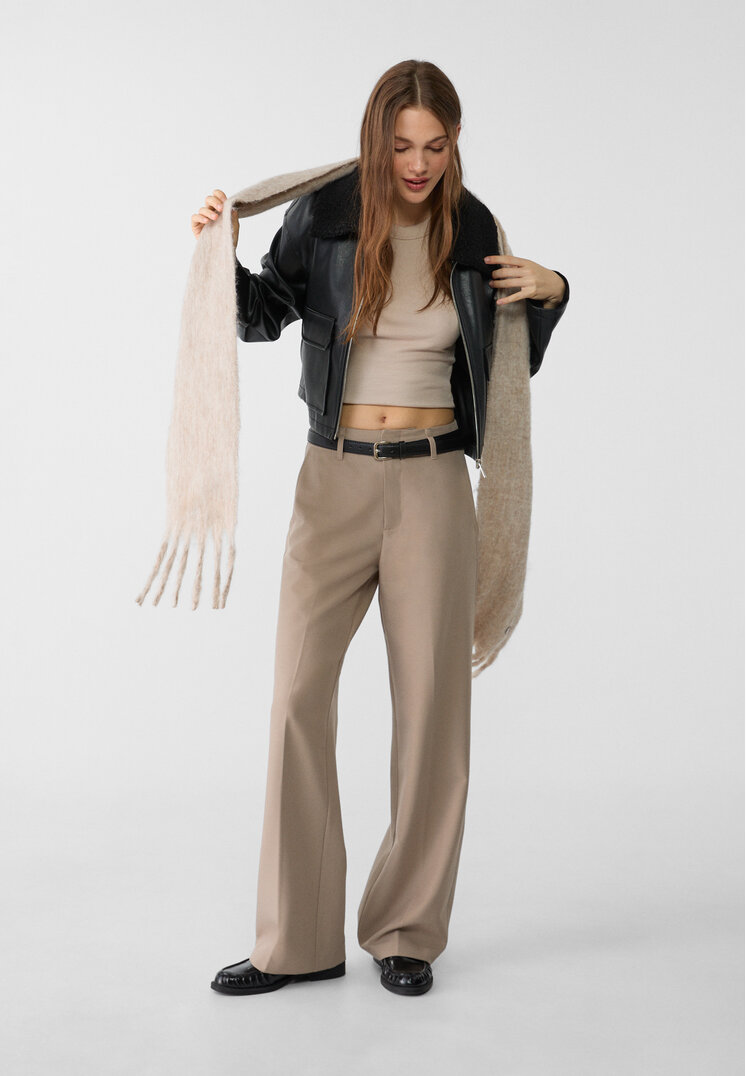 Stradivarius Pantaloni Drepți Vaporoși Eleganți Cu Curea Maro 32