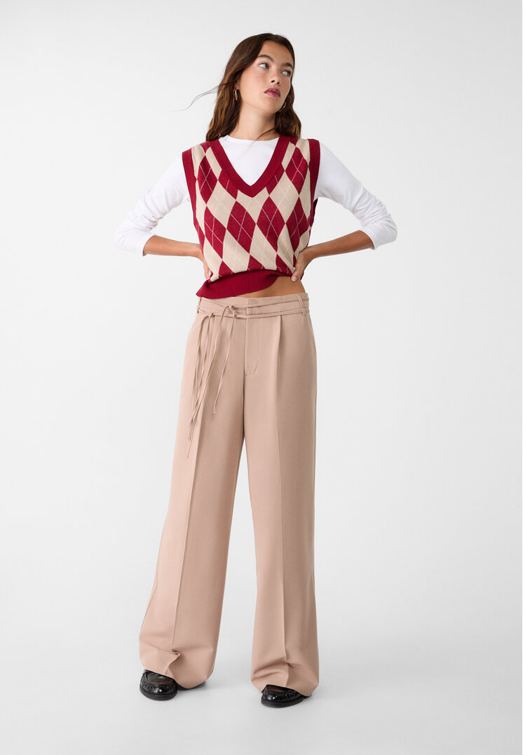 Stradivarius Pantaloni Foarte Largi Cu Curele Auriu Închis 42