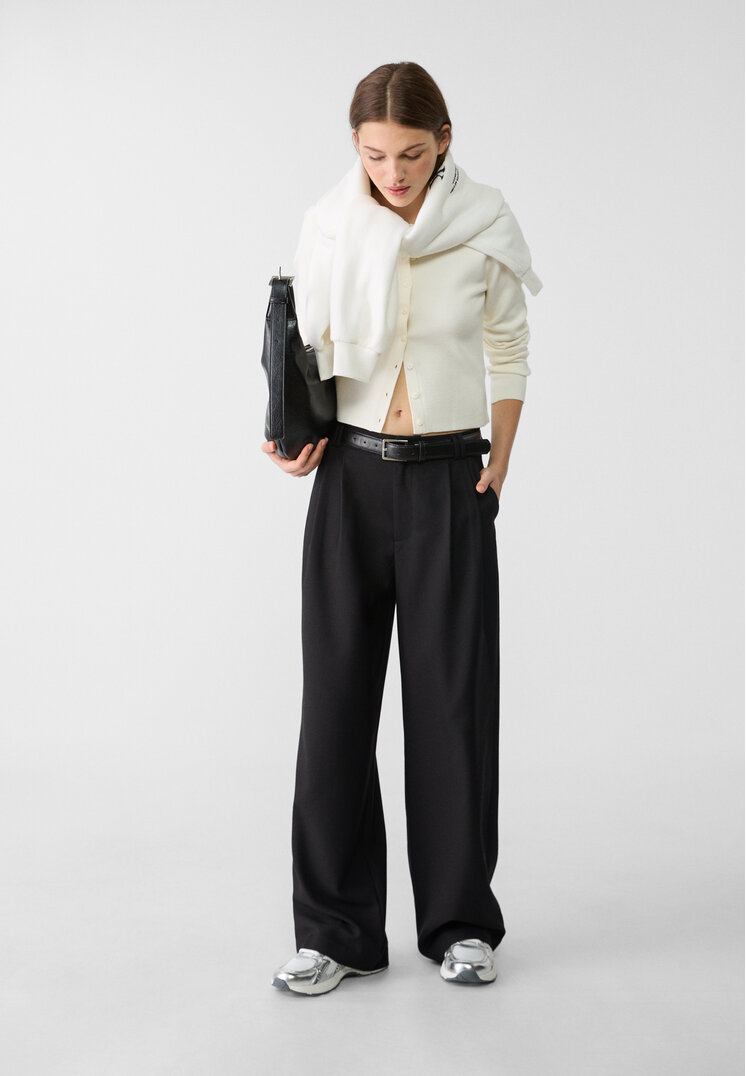 Stradivarius Pantaloni Largi Eleganți Cu Curea Negru 40
