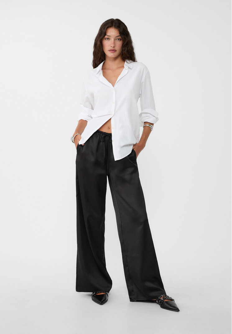 Stradivarius Pantaloni Vaporoși Satinați Negru Xs