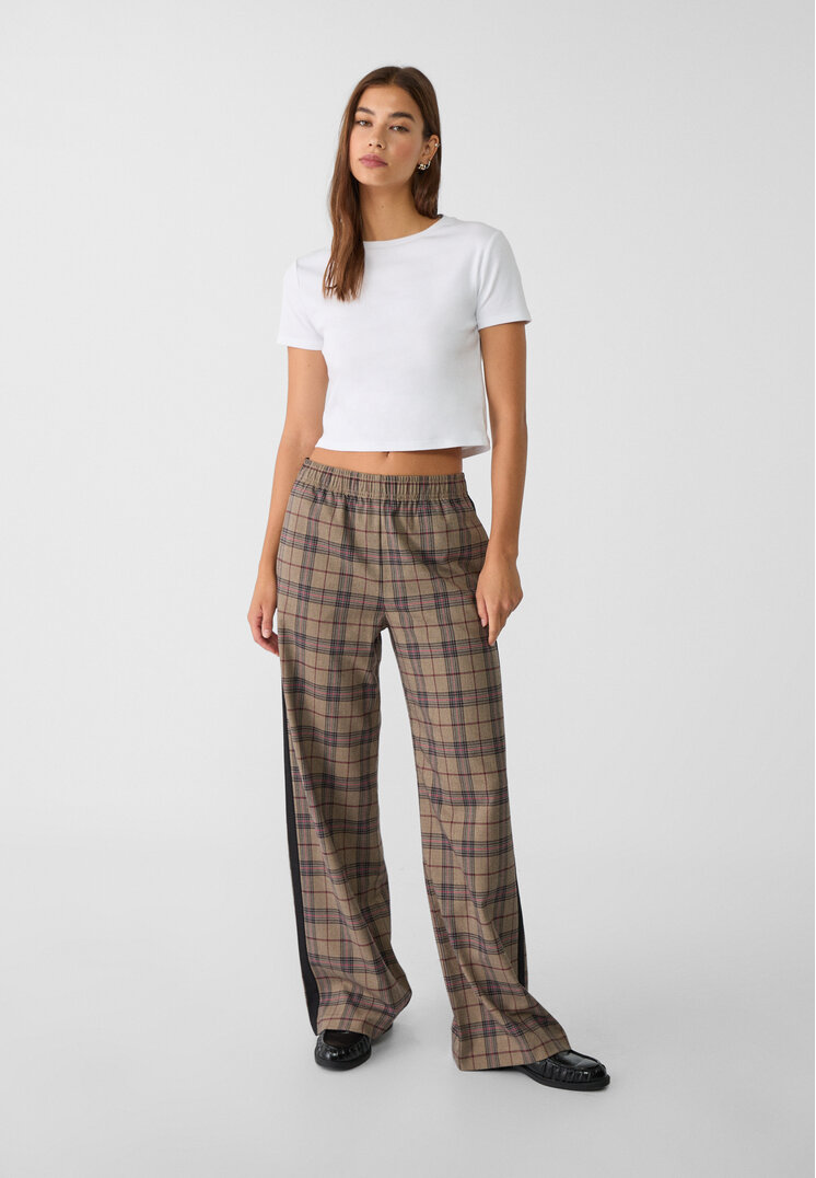 Stradivarius Pantaloni În Carouri Cu Bandă Laterală Gri Închis Xs