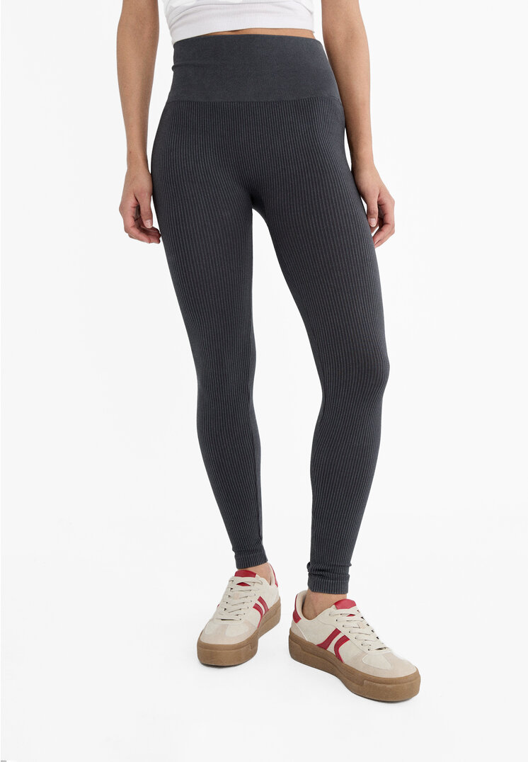 Stradivarius Seamless ribbed leggings  Dark grey XL