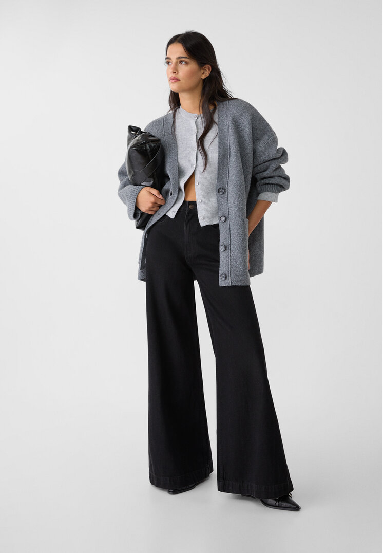 

Stradivarius D71 Wide-Leg-Jeans-Schlaghose schwarzer Denim 42