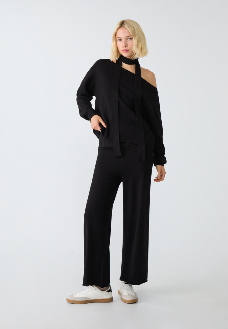 Stradivarius Pantaloni Culottes Din Tricot Cu Betelie Întoarsă Negru L