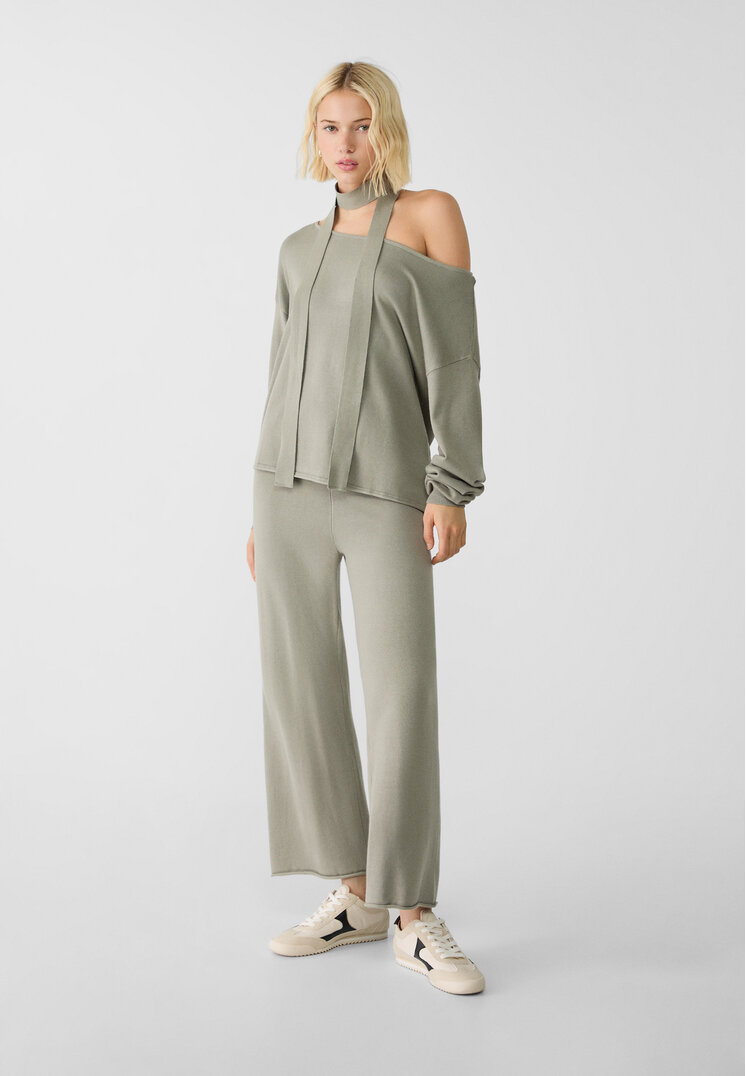 Stradivarius Pantaloni Culottes Din Tricot Cu Betelie Întoarsă Kaki M
