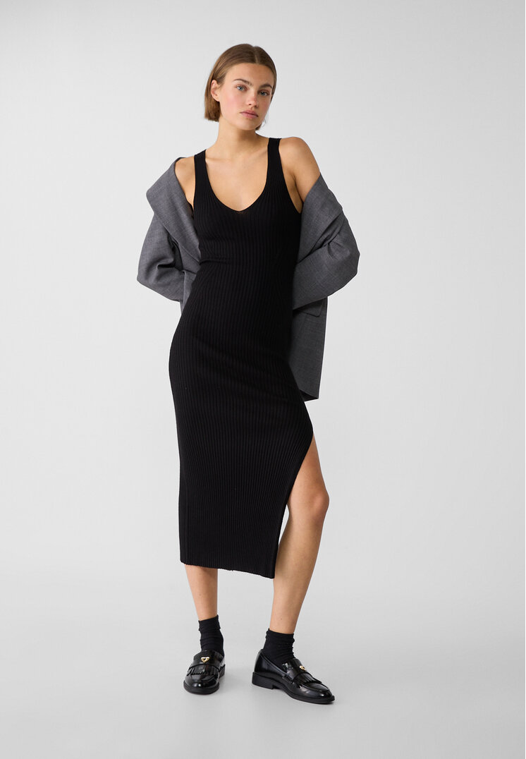 Stradivarius Rochie Lungă Din Tricot Cu Decolteu În V Negru Xs