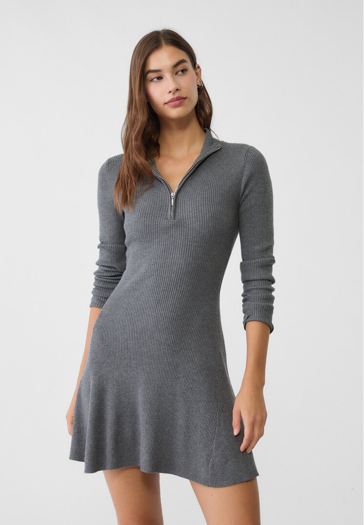Stradivarius Rochie Mini Fluidă Din Tricot Gri Închis S