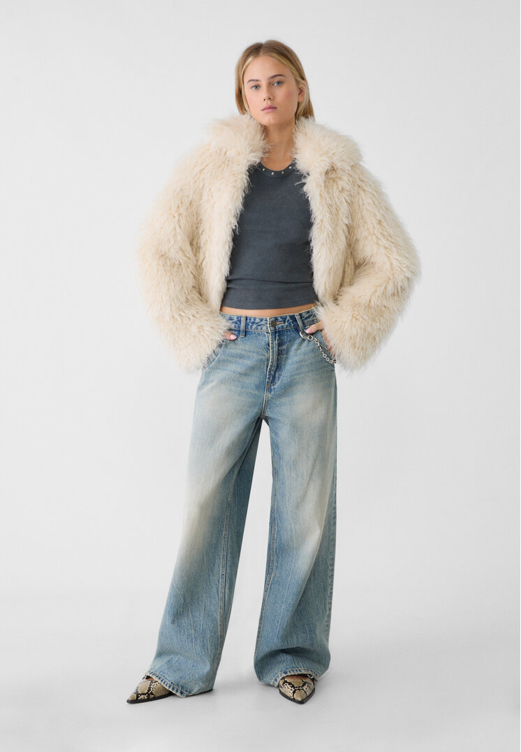 Stradivarius Giacca in pelliccia sintetica  Ecru XL