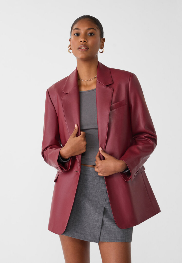 Stradivarius Blazer Regular Fit Din Imitație De Piele Grena M