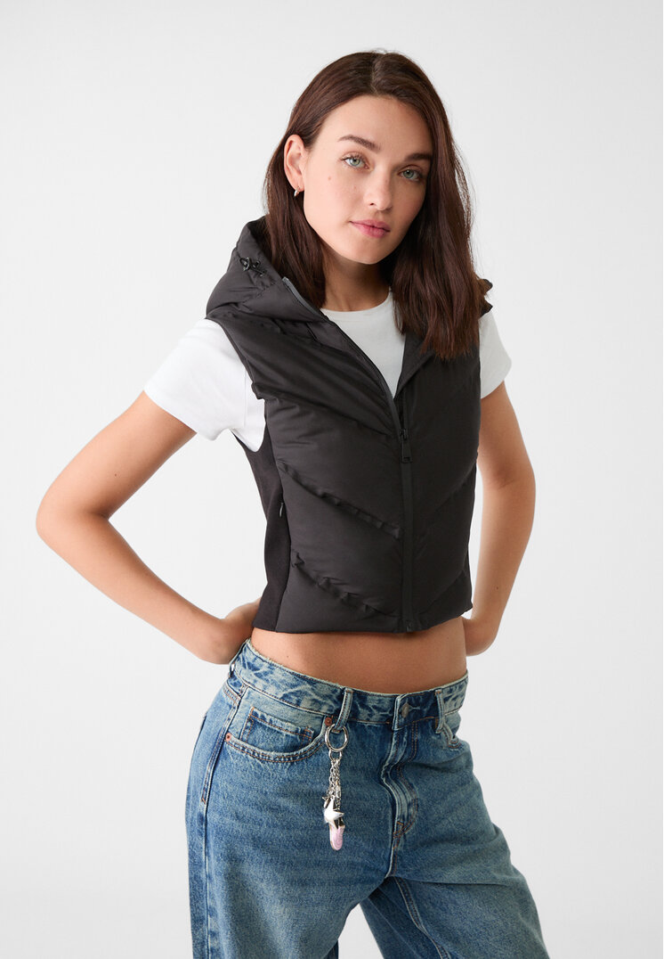 Stradivarius Vestă Matlasată Combinată Cu Glugă Negru L
