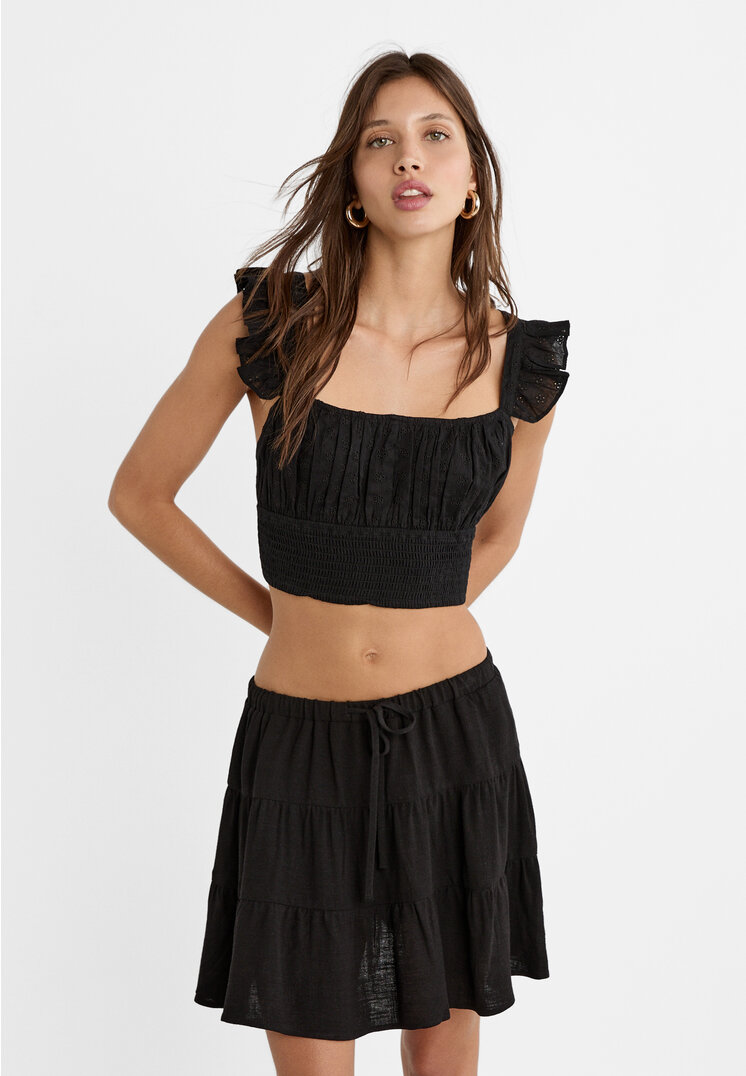 Stradivarius Top Scurt Cu Broderie Și Bretele Negru M
