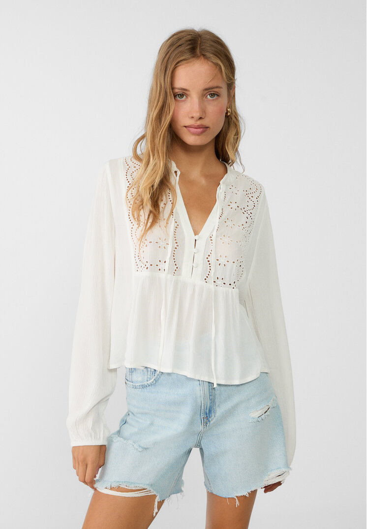 Stradivarius Bluză Vaporoasă Cu Broderie Alb M