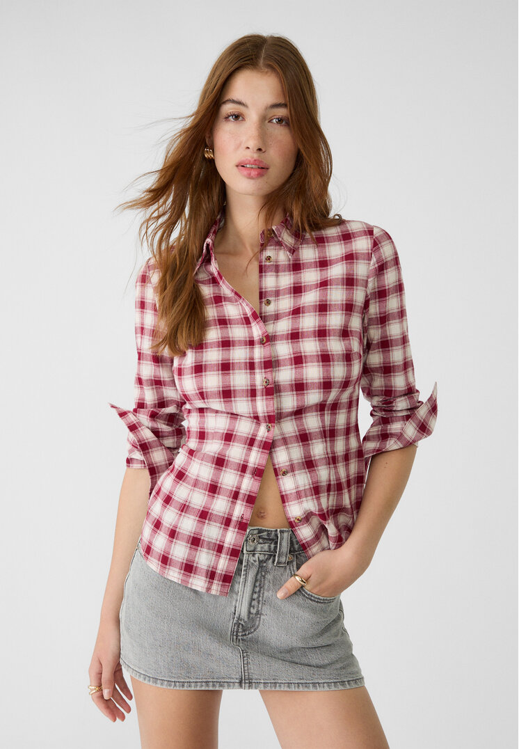 

Stradivarius Tailor-Fit-Hemd mit Karomuster Granatrot S