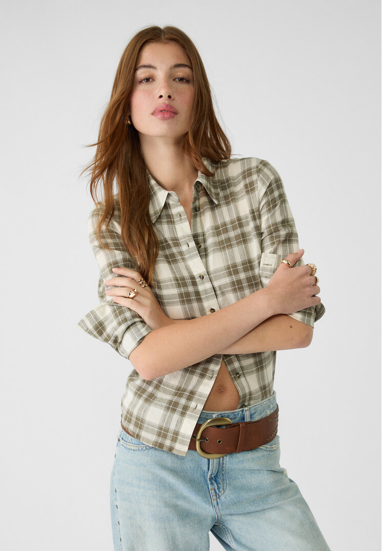 Stradivarius Tailor-Fit-Hemd mit Karomuster Khaki XS