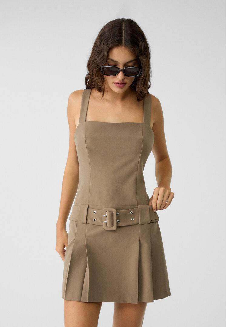 Stradivarius Rochie Scurtă Cu Cordon Și Clini Maro S