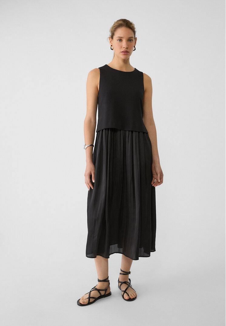 

Stradivarius Plissiertes Midikleid Schwarz XS