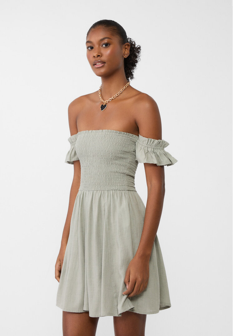 Stradivarius Rochie Scurtă Vaporoasă, Cu In În Compoziție Kaki Xs