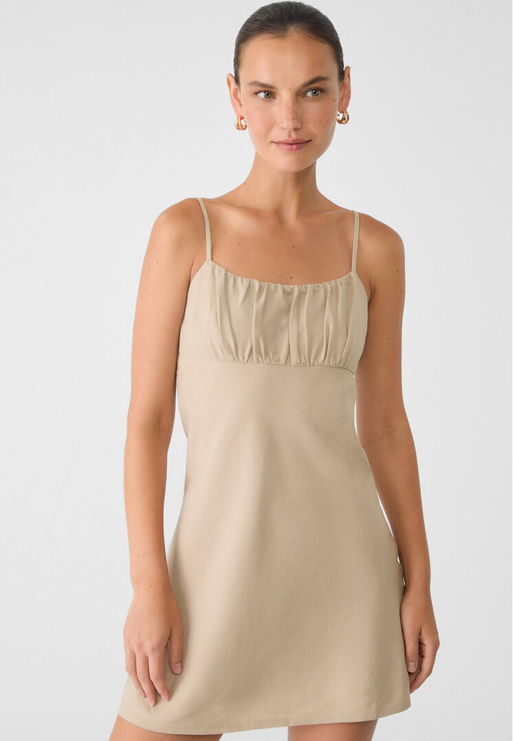 

Stradivarius Kurzes Kleid mit Trägern und Leinen Steingrau XL