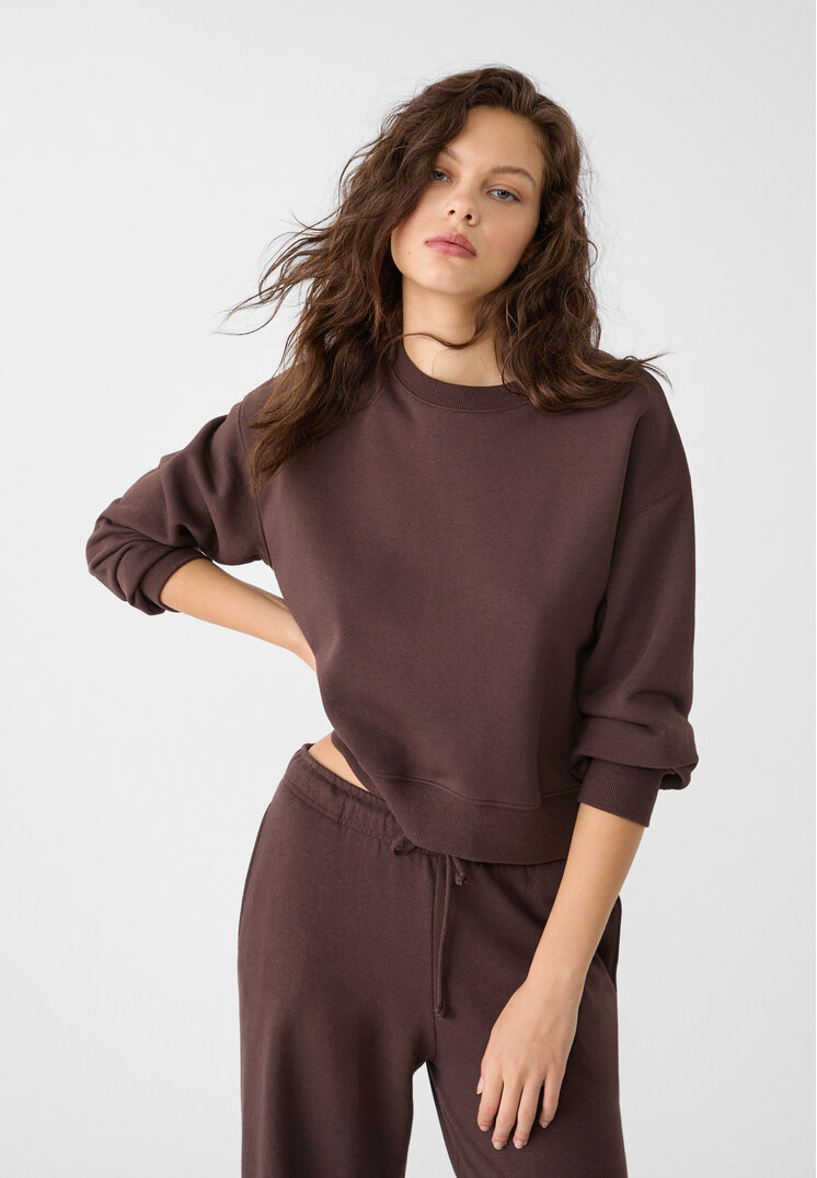

Stradivarius Basic-Sweatshirt mit Rundausschnitt Braun XS
