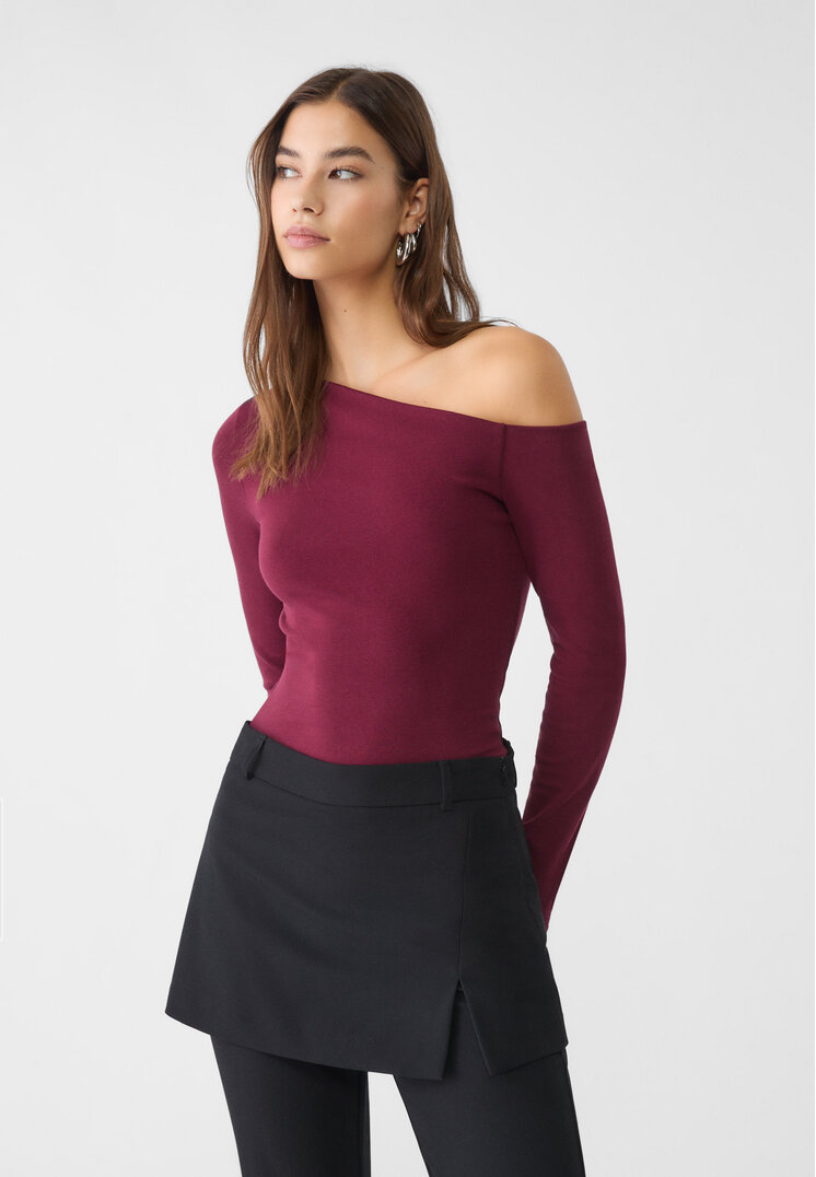 Stradivarius Tricou Cu Decolteu Asimetric Mov M