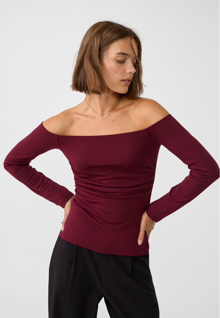 

Stradivarius Schulterfreies T-Shirt Violett XS