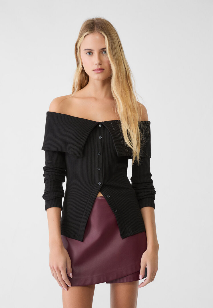 Stradivarius Tricou Cu Nasturi Și Umerii Goi Negru Xs