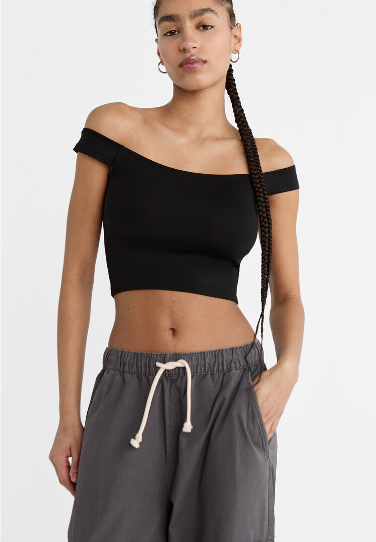 Stradivarius Tricou Cu Umeri Descoperiți Negru M