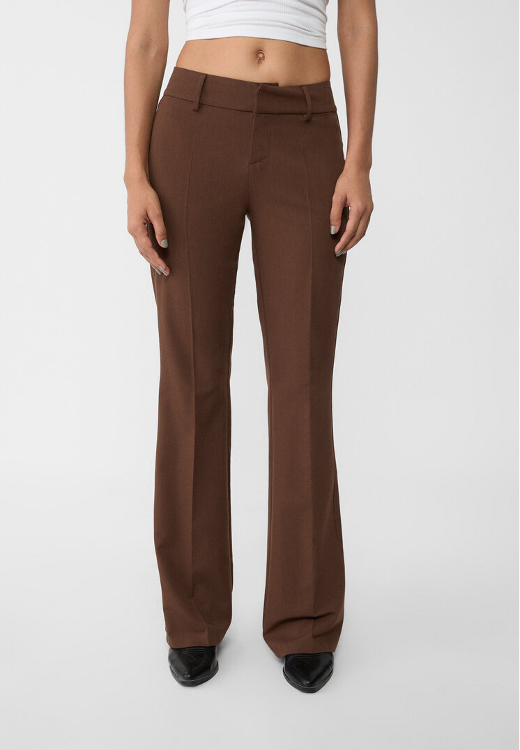 Stradivarius Pantaloni flare relax tailored fit  Marrone 44