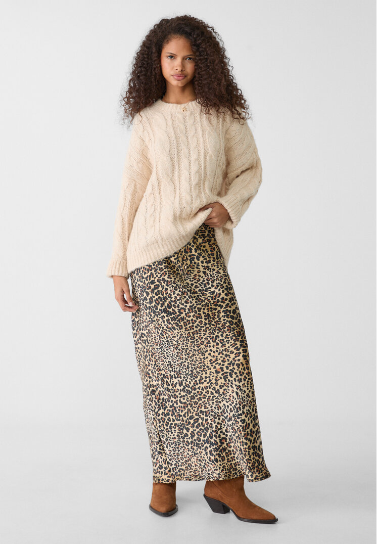 

Stradivarius Midirock in Satinoptik mit Animalprint Beige XS