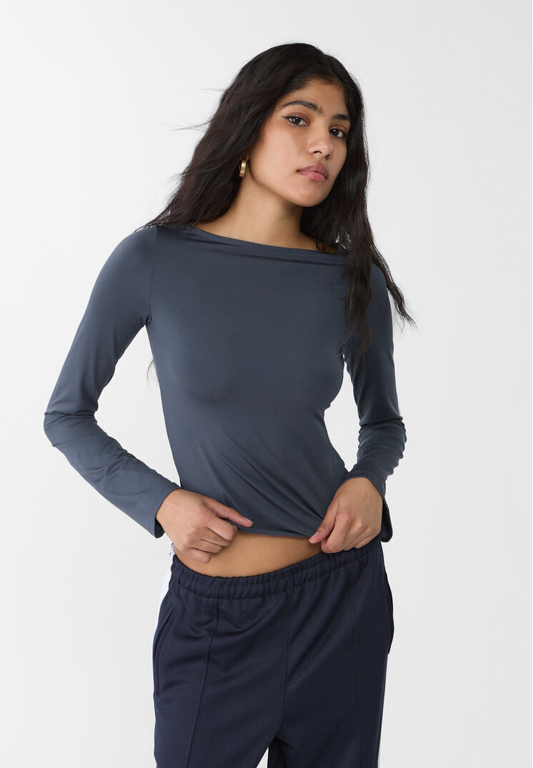 Stradivarius Basic-Shirt mit Bateau-Ausschnitt Marineblau L