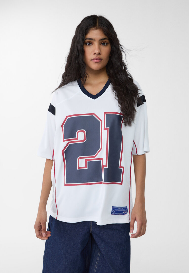 Stradivarius Tricou Oversize Fotbal Cu Detaliu Contrastant Alb S
